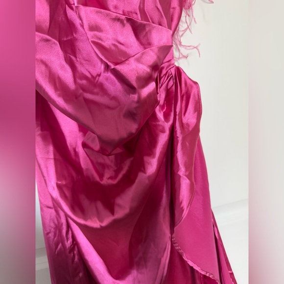 NWT Revolve More To Come Cierra Strapless Feather Wrap Dress in Hot Pink - Picture 4 of 12